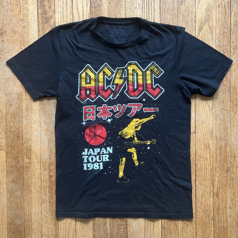 AC/DC T-Shirt Women’s Small